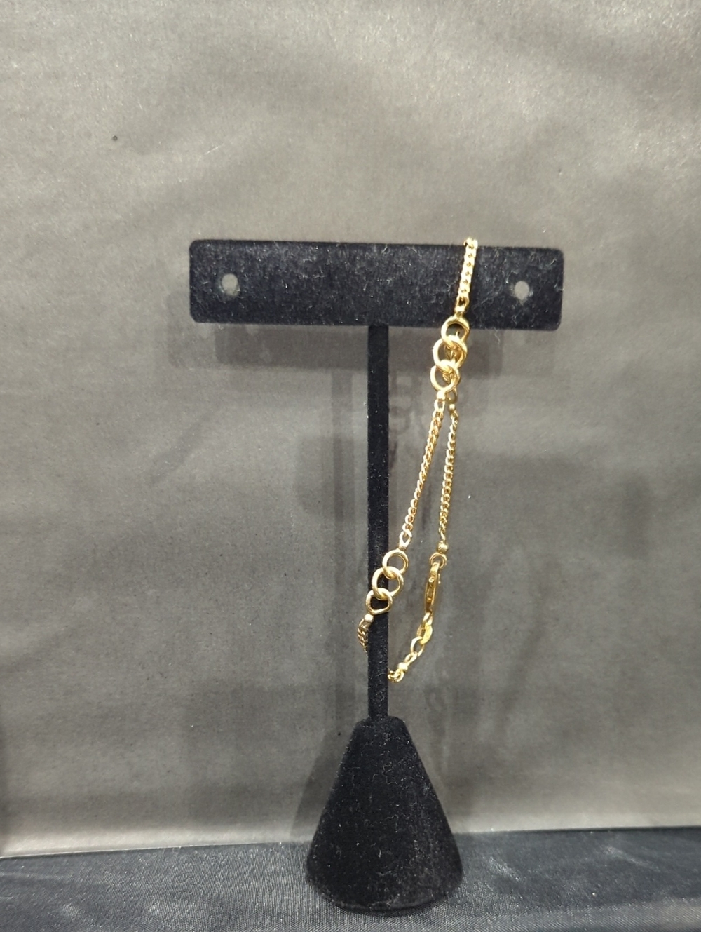 Layered Chain Bracelet with Circle Accents
